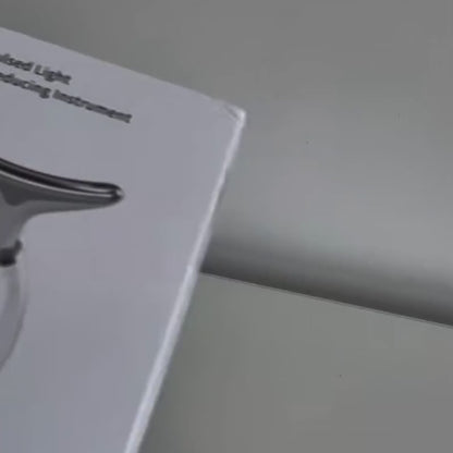 ÈlanGlow – LED Face & Neck Lifter